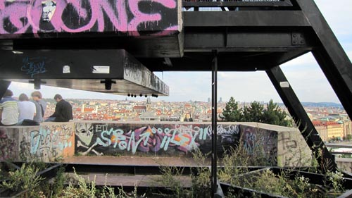 Metronome graffiti