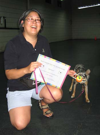 Laura and Photon with certificate