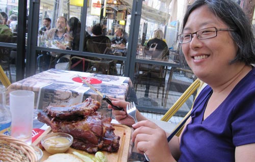 Mega-serving of smoked ribs